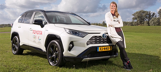 dafne1-Toyota-RAV4-Hybrid-1-555.jpg